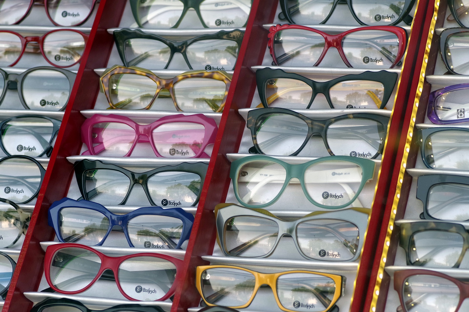 presentoir-lunettes