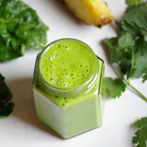 jus-vert-epinard-coriandre-ananas