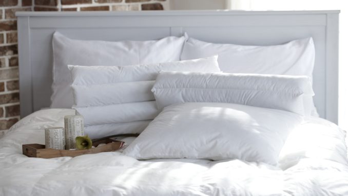 furniture-pillow-bedroom-material-quilt-textile-1165821-pxhere.com